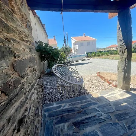 別荘 Turismo E Dos Lagos Do Sabor - Piscina & Meirinhos