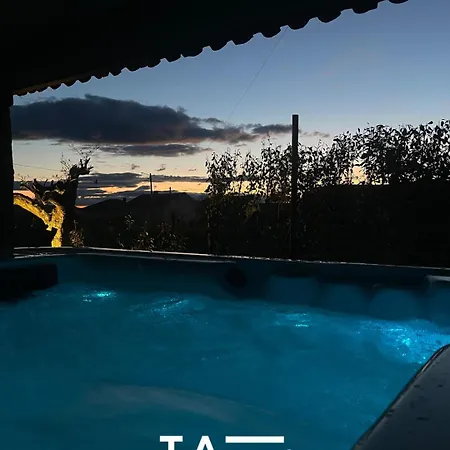 Turismo E Dos Lagos Do Sabor - Piscina & Prázdninový dům *
