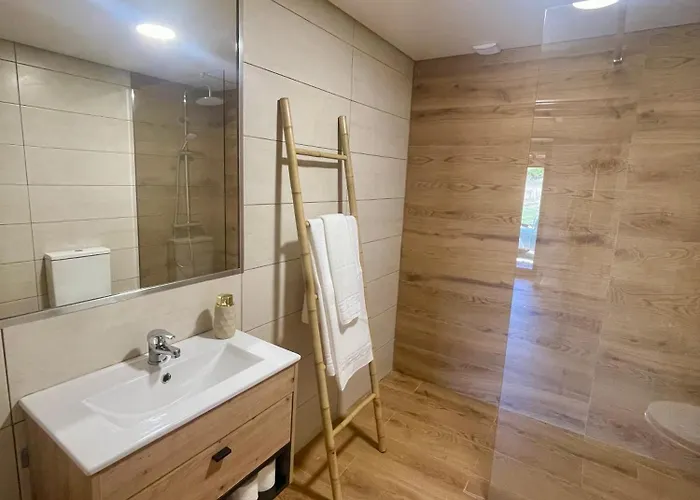 Turismo E Dos Lagos Do Sabor - Piscina & Meirinhos