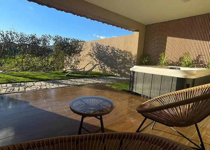 Tatil Evi Turismo E Dos Lagos Do Sabor - Piscina & *